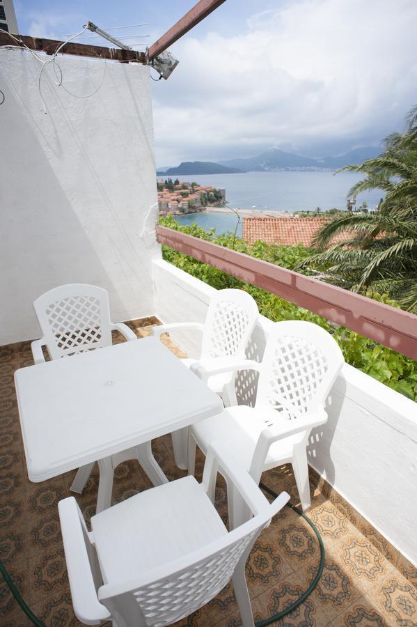 Apartment Mina Sveti Stefan